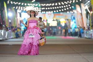 BIB: 45483
                            <button type="button" onclick="openModal(8148830)" class="btn btn-primary btn-sm float-right btn-popup" data-toggle="modal" data-target=".modal-high-quality">
                        <i class="fas fa-shopping-cart"></i> Add to Cart
                    </button>
                                            <button type="button" onclick="isThisMe(8148830, true)" class="btn btn-success btn-sm float-right btn-popup btn-isme hidden" data-toggle="tooltip" data-placement="bottom" title="นี่คือรูปของคุณใช่ไหม คลิกที่นี่เพื่อเอาเข้าอัลบั้ม">
                        <i class="fas fa-plus"></i> Add to album
                    </button>
                    <button type="button" onclick="isThisMe(8148830, false)" class="btn btn-warning btn-sm float-right btn-popup btn-isnotme hidden">
                        <i class="fas fa-ban"></i> Remove from album
                    </button>